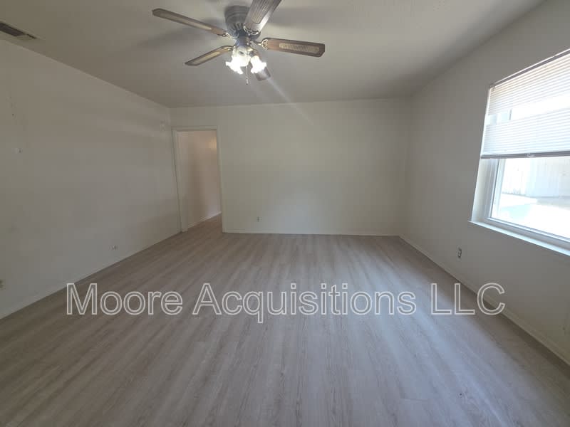 1435 S Rusk St – photo 4