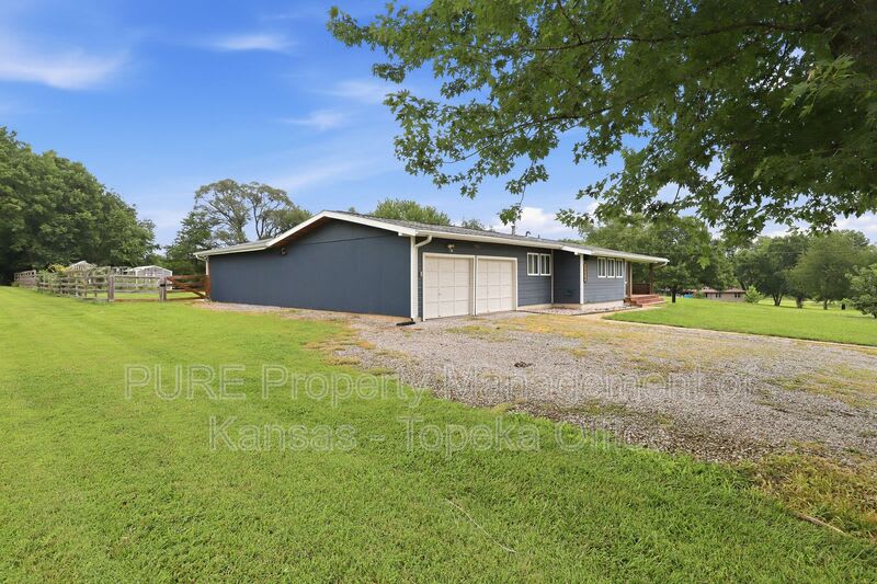 1746 Nw 39Th St – photo 4