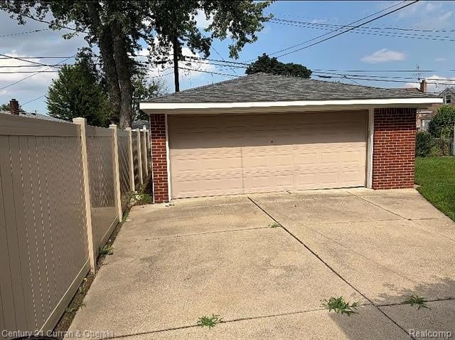 8949 Fox Avenue – photo 3