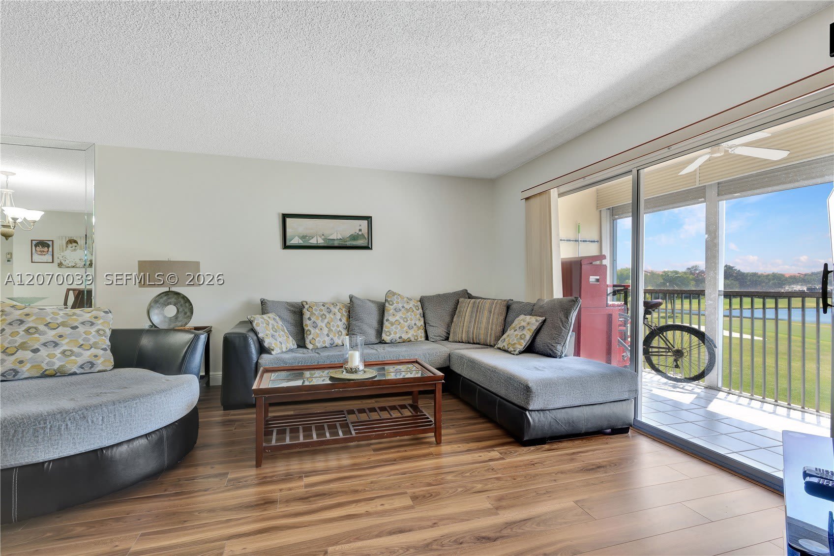 12500 SW 6th St – photo 3