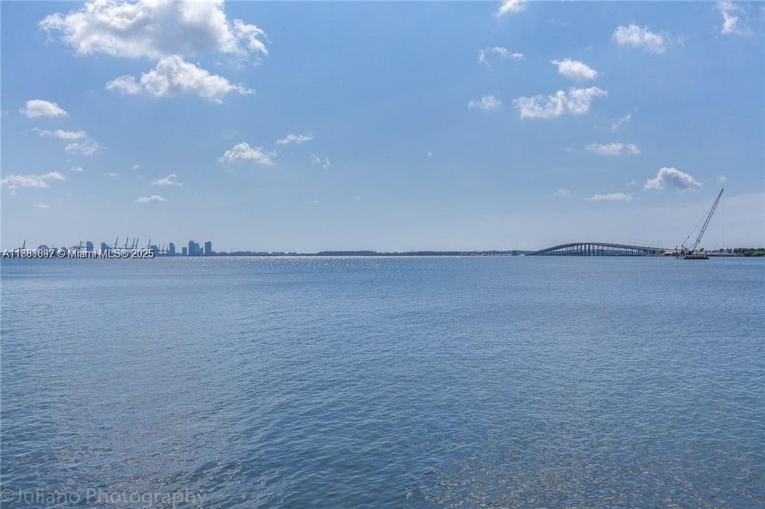 2451 Brickell Bay Drive – photo 4