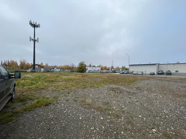 490 East Railroad Avenue E – photo 1