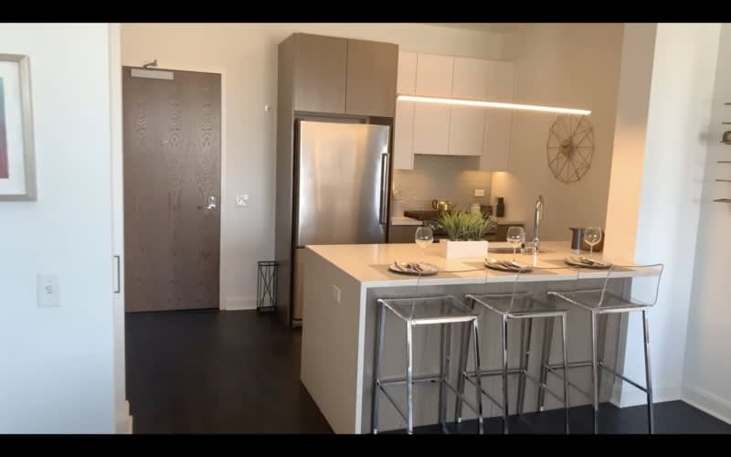 2518 N Lincoln Ave – photo 3