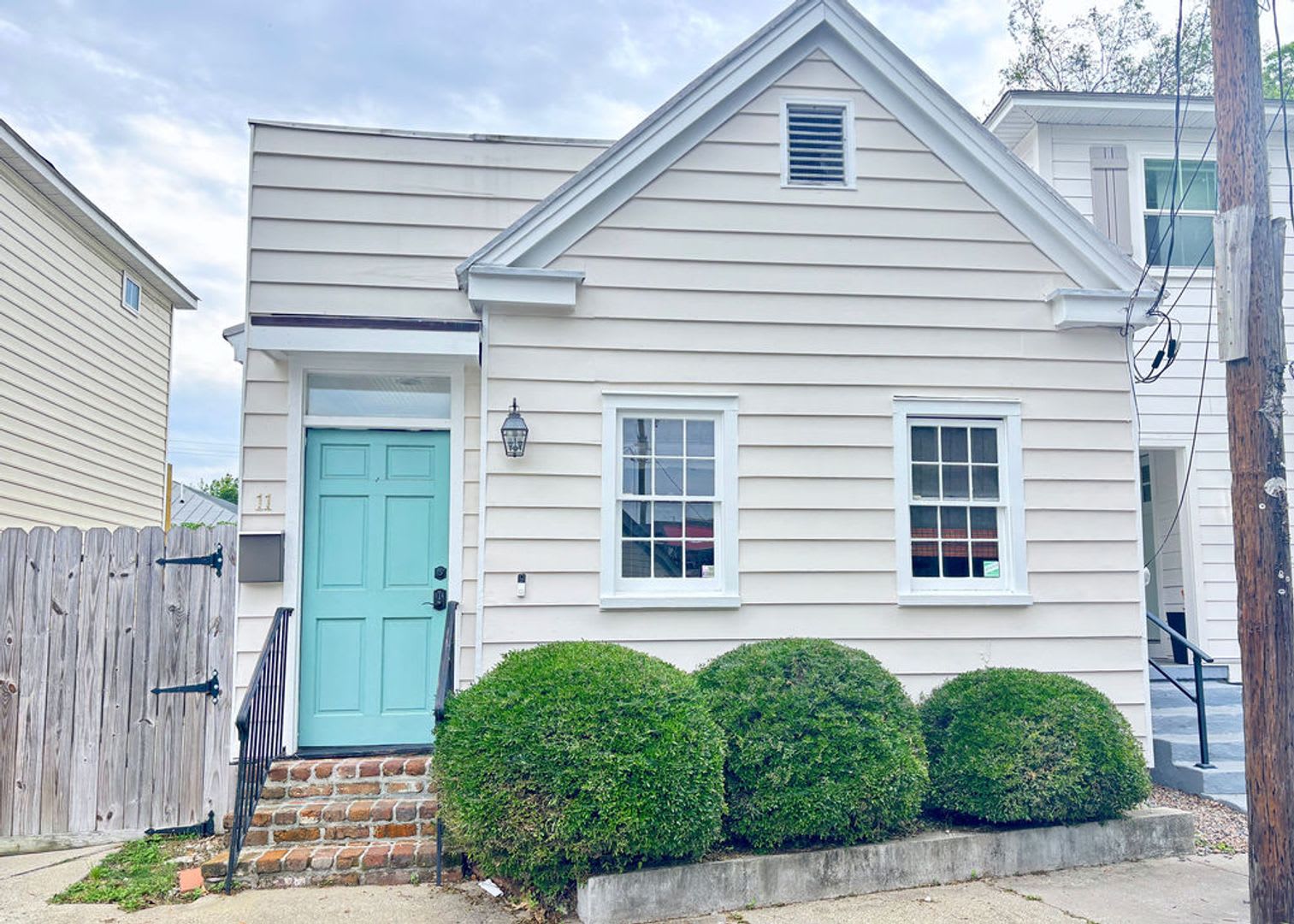 Available August 1St Available Fully Furnished 3 Br In The Heart Of Downtown Charleston – photo 2