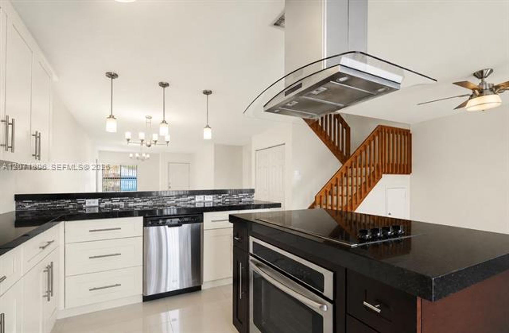 2561 W 60th Pl th 102-1, Hialeah, FL 33016 – photo 1