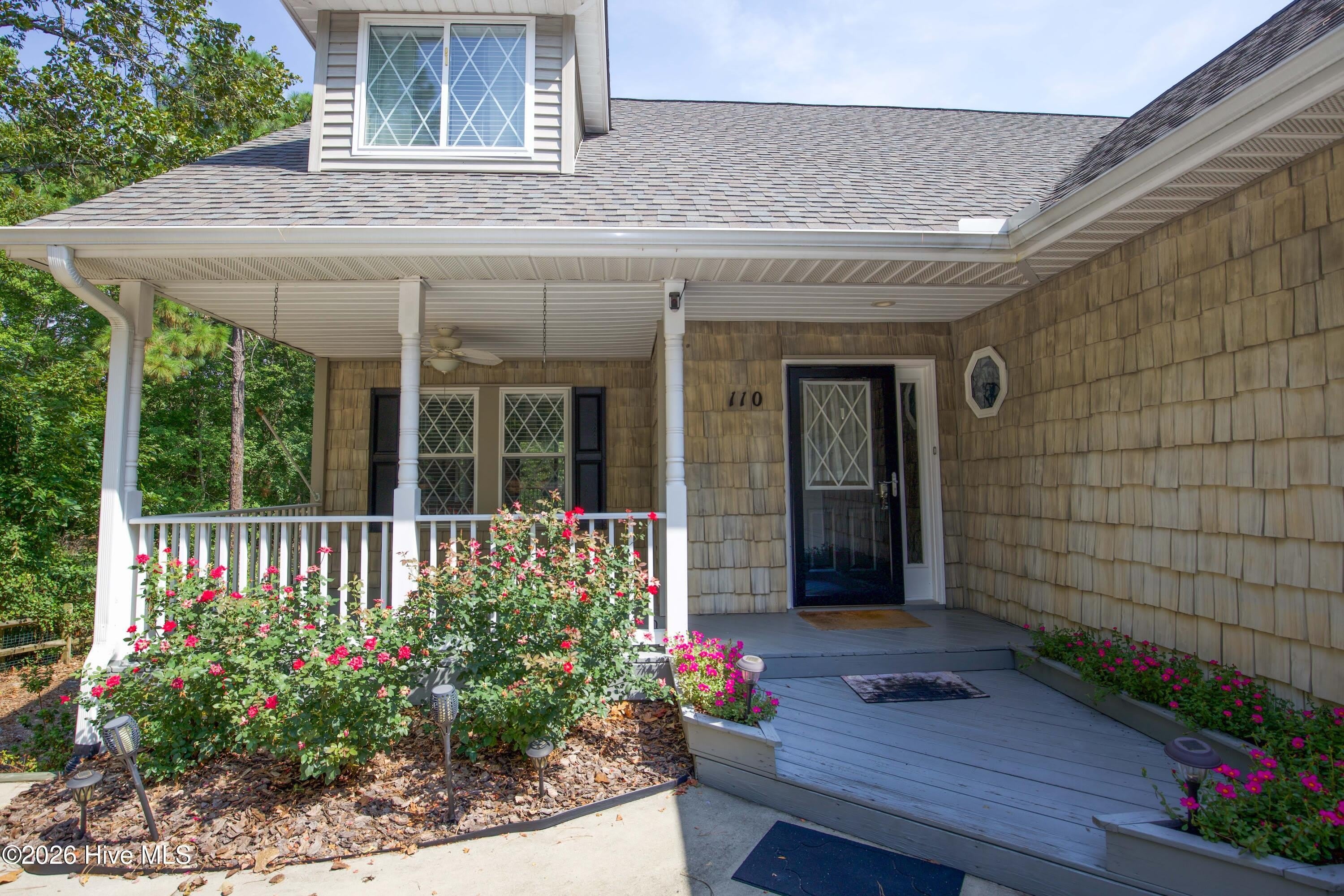 110 Sandspur Lane – photo 5