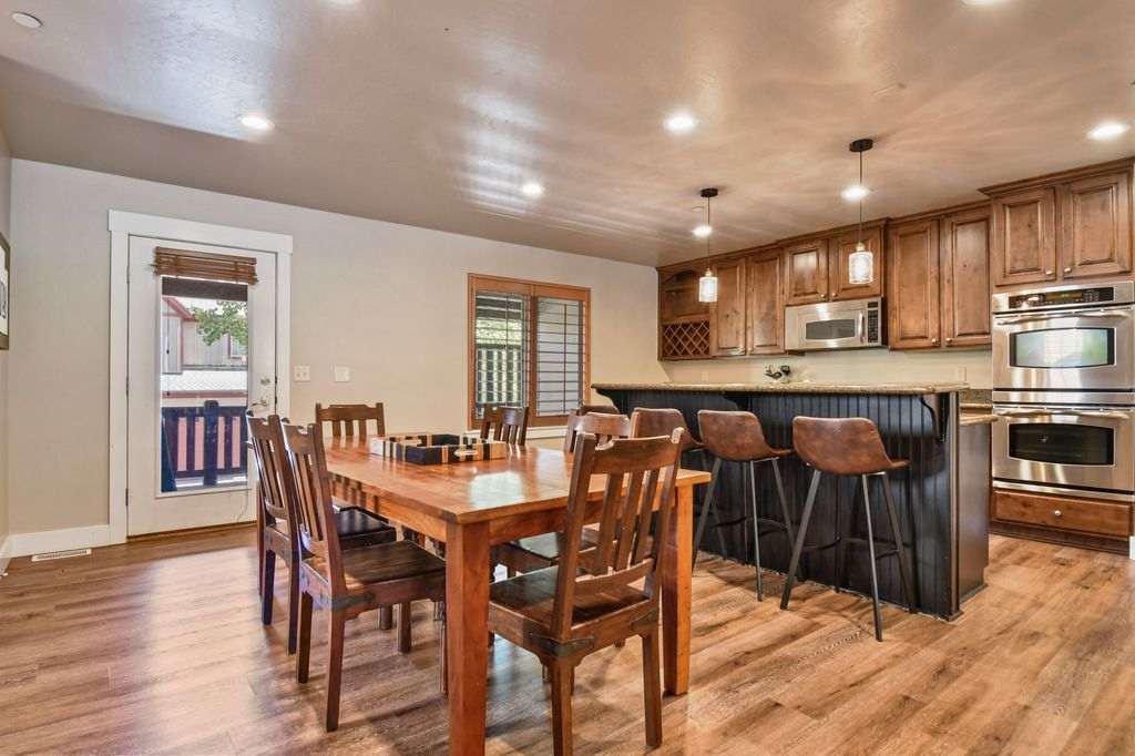 5650 Oslo Lane – photo 5