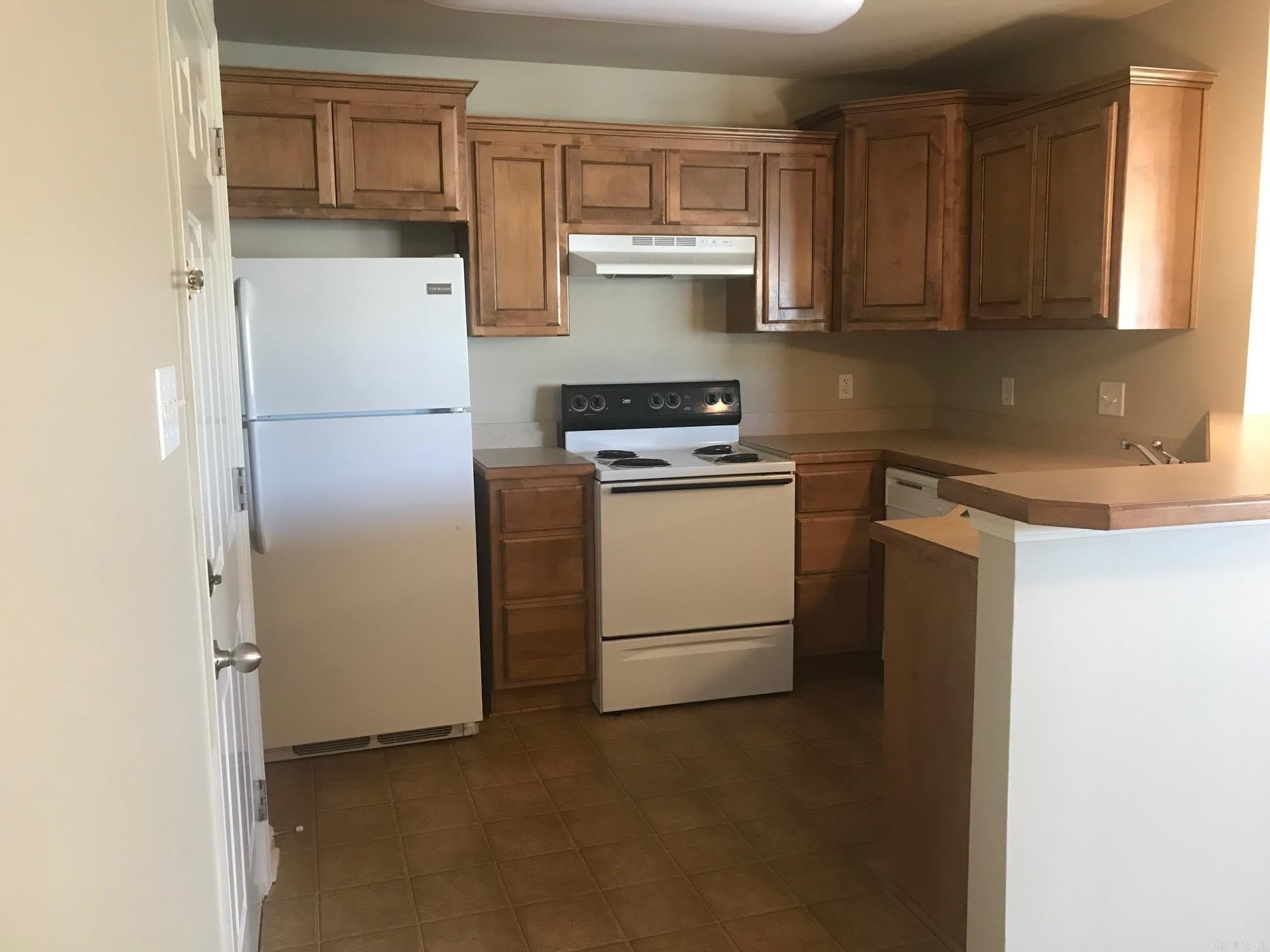 2900 Kennedy Drive – photo 3