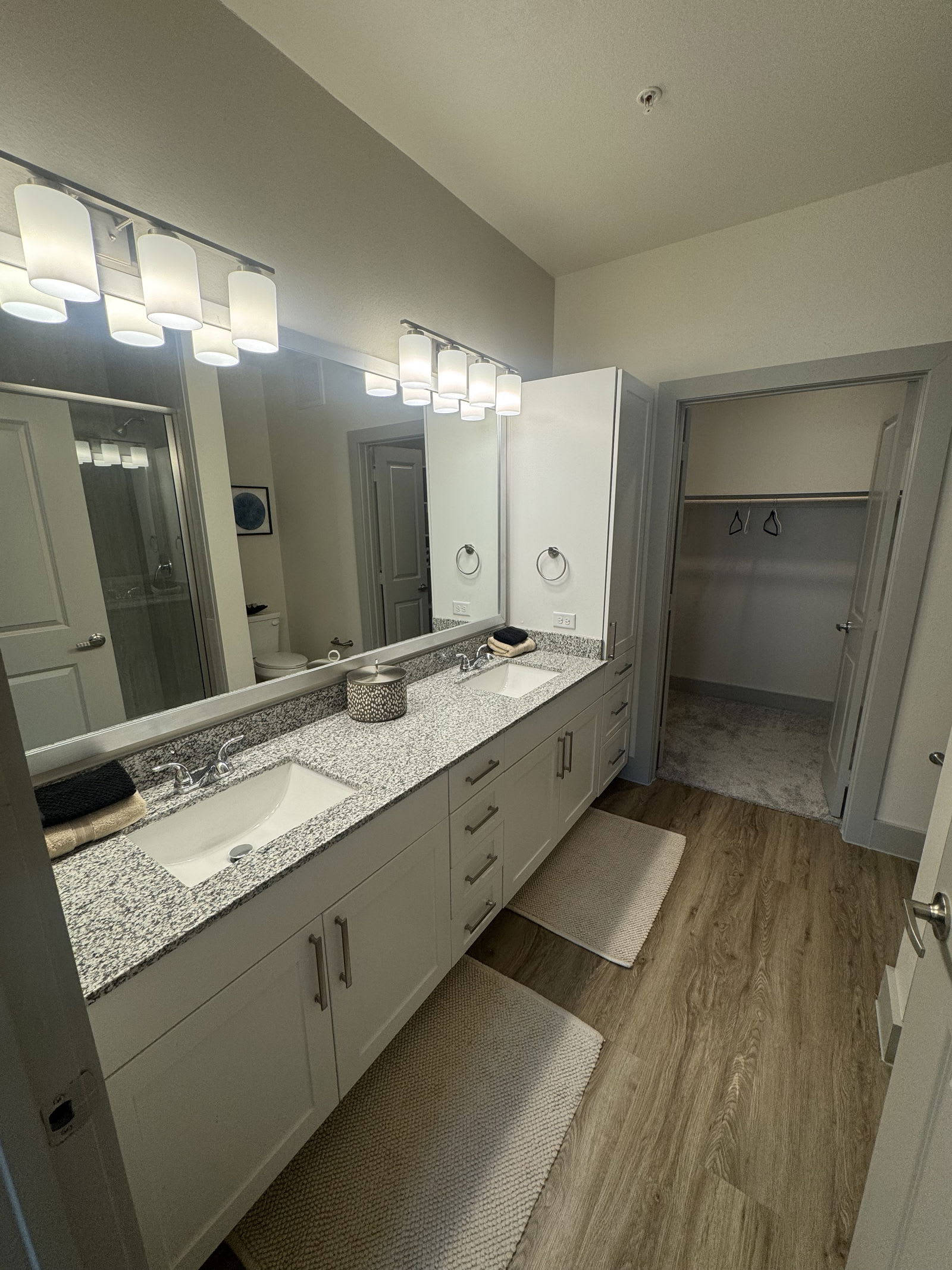 401 East Finley Boulevard – photo 5