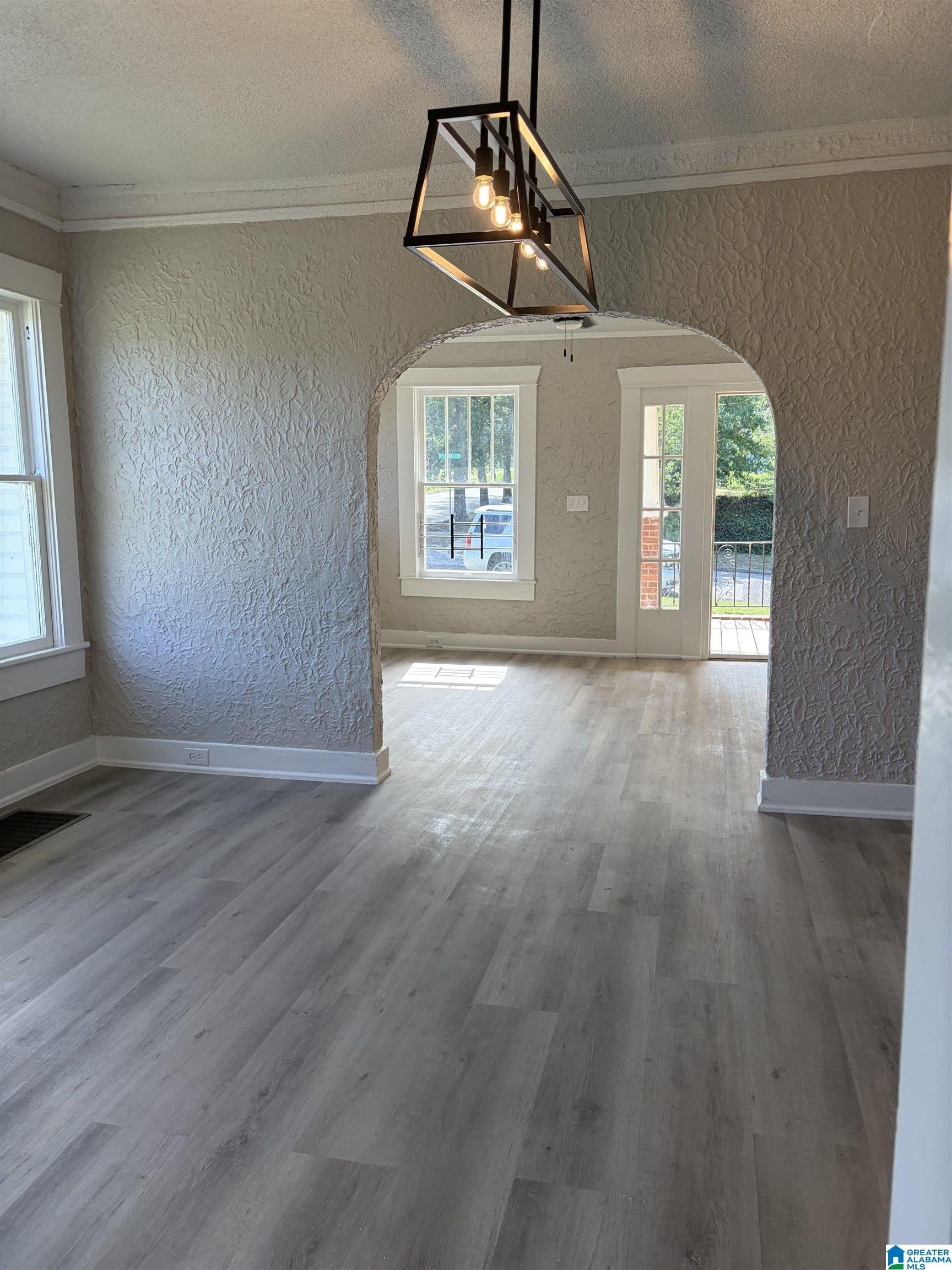 8044 5TH AVENUE – photo 3