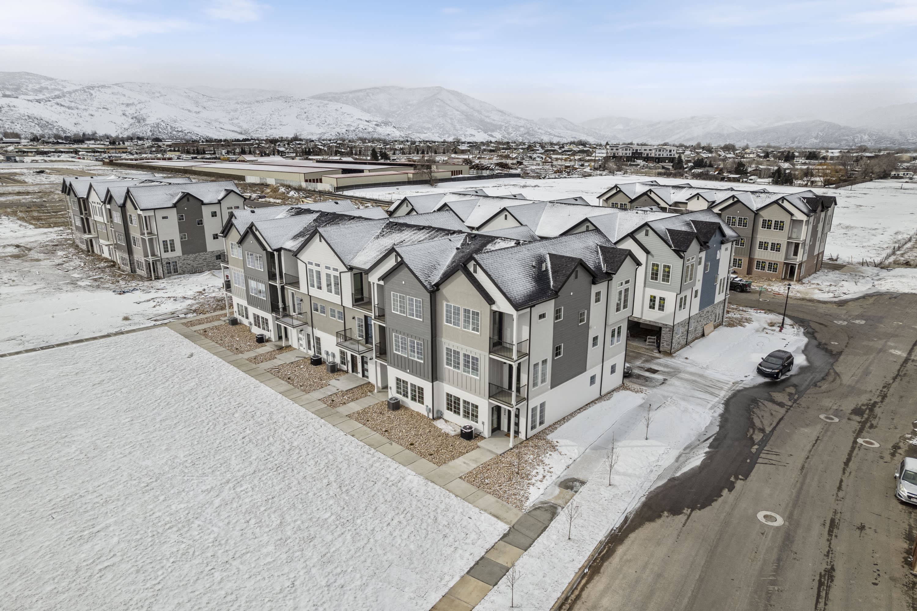 1804 South Sawmill Boulevard – photo 5