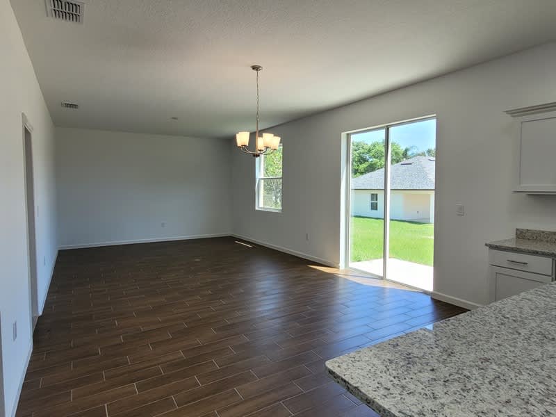 307 S 1St St – photo 4