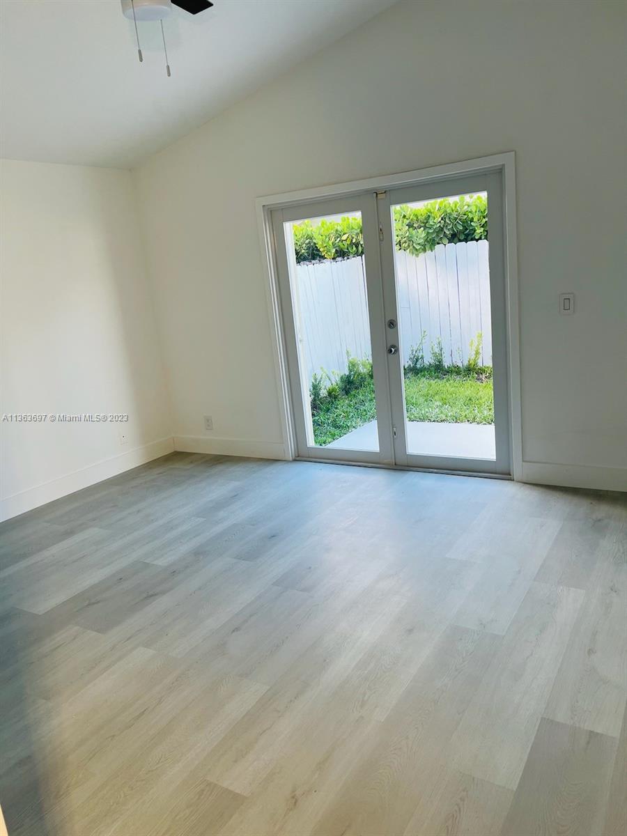 18333 Northwest 7th Street – photo 3