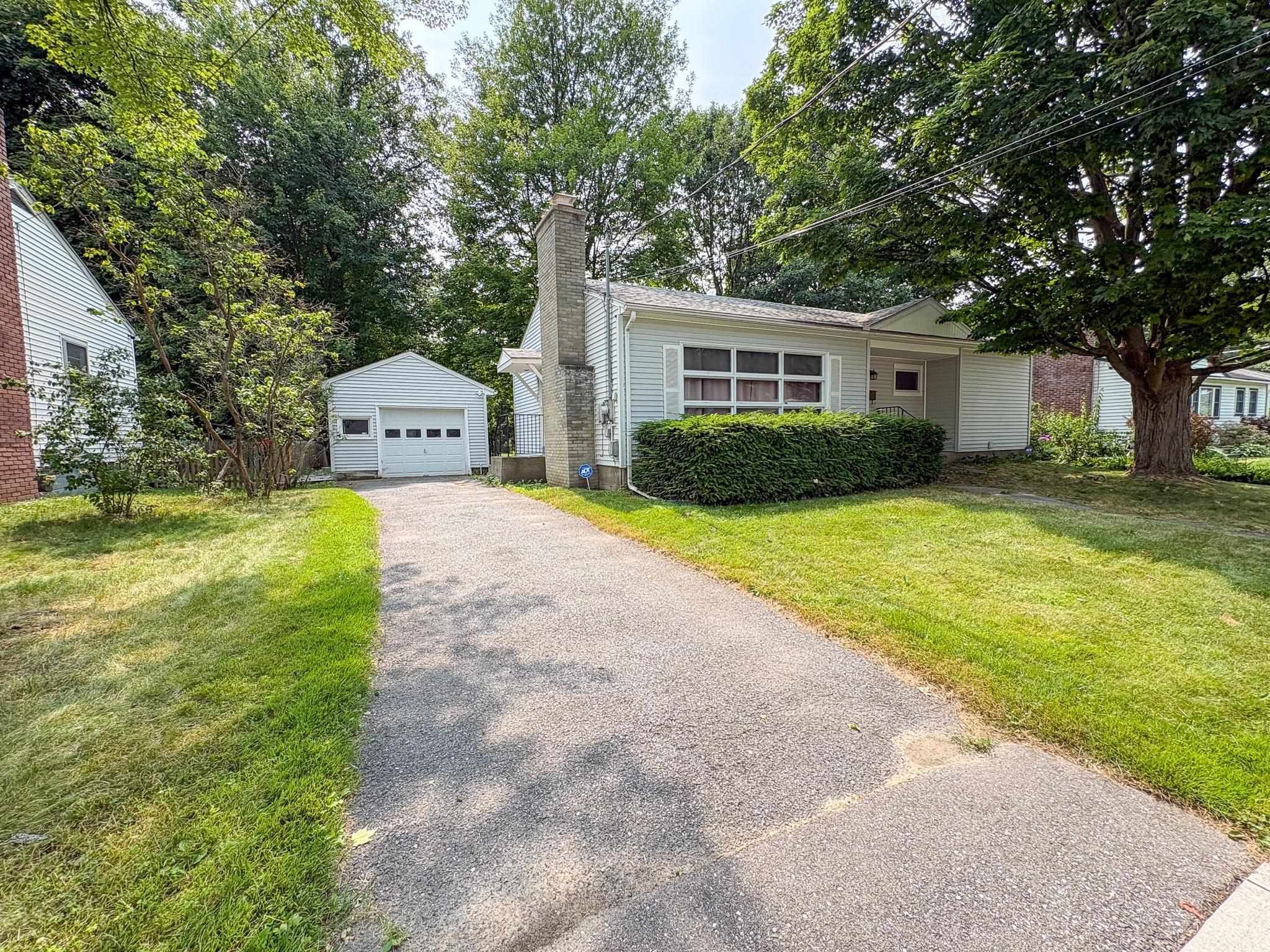 38 Marshall Drive – photo 1