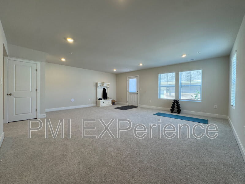 10705 Millport St – photo 4