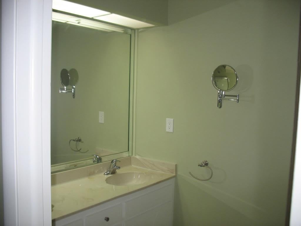 1805 Richard Lane – photo 4