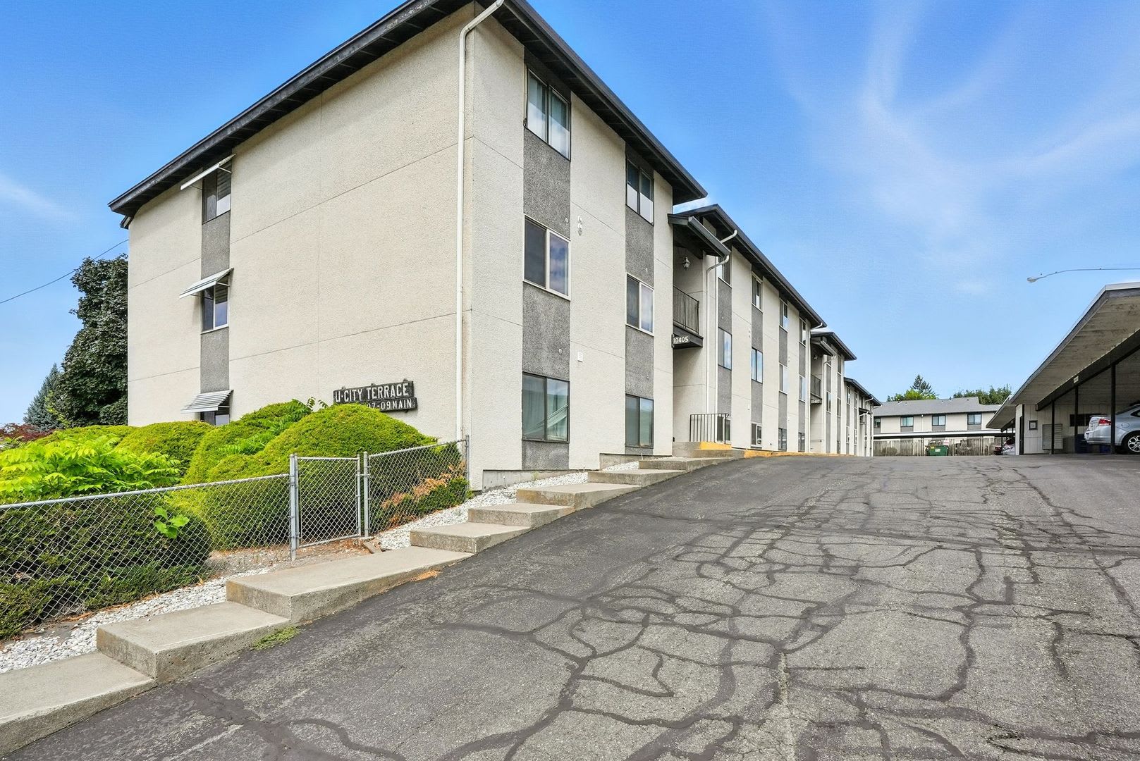 Spokane Valley 2 Bed, 2 Bath with Primary Suite *Available 9/18* – photo 2