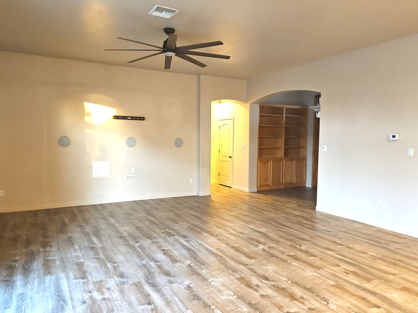 4 bedroom for lease in Picacho subdivision – photo 2