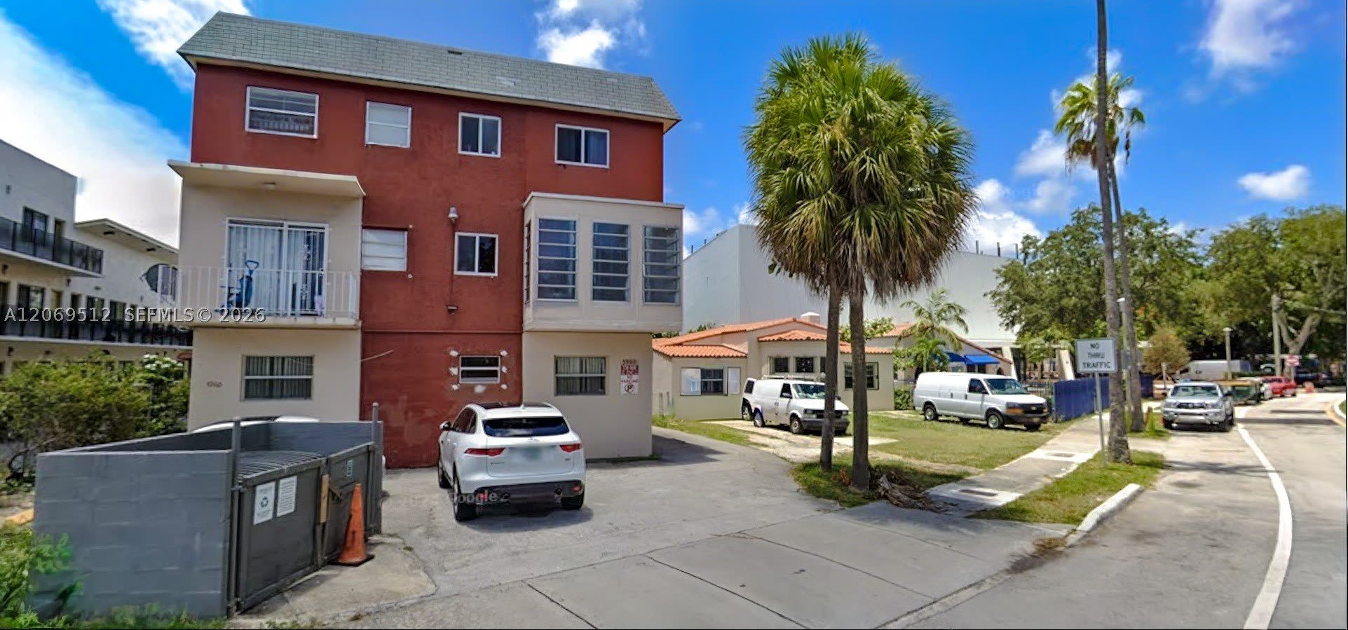 5960 NE 5th Ct – photo 2