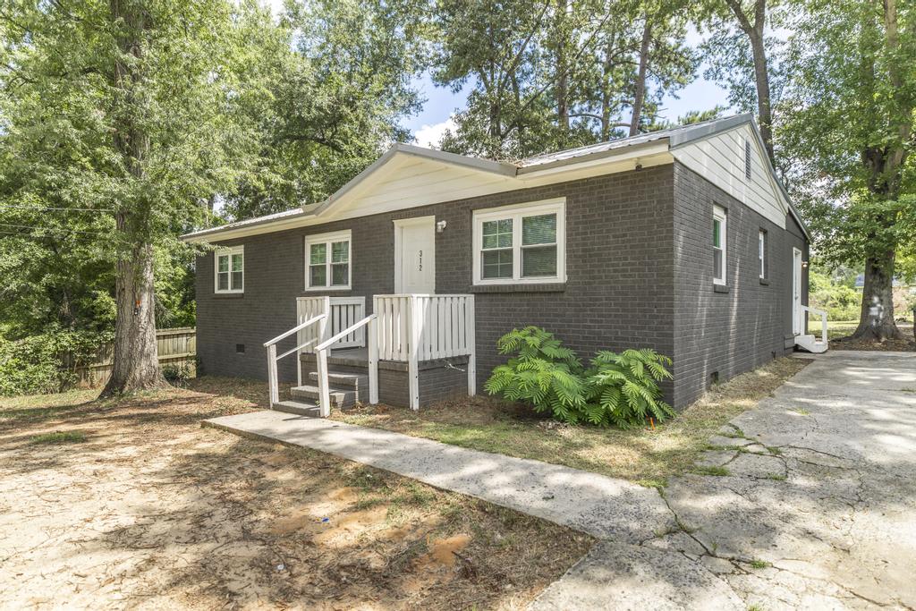 312 Johns Road – photo 5