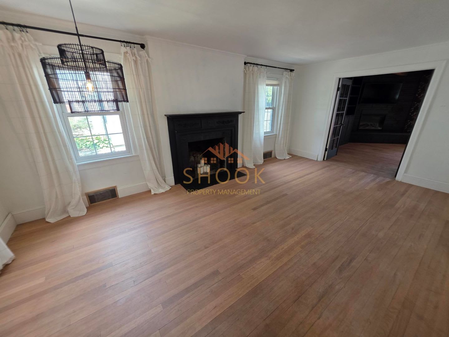 Available January 2027 Beautiful And Unique 4 Br Home Across Campus – photo 4