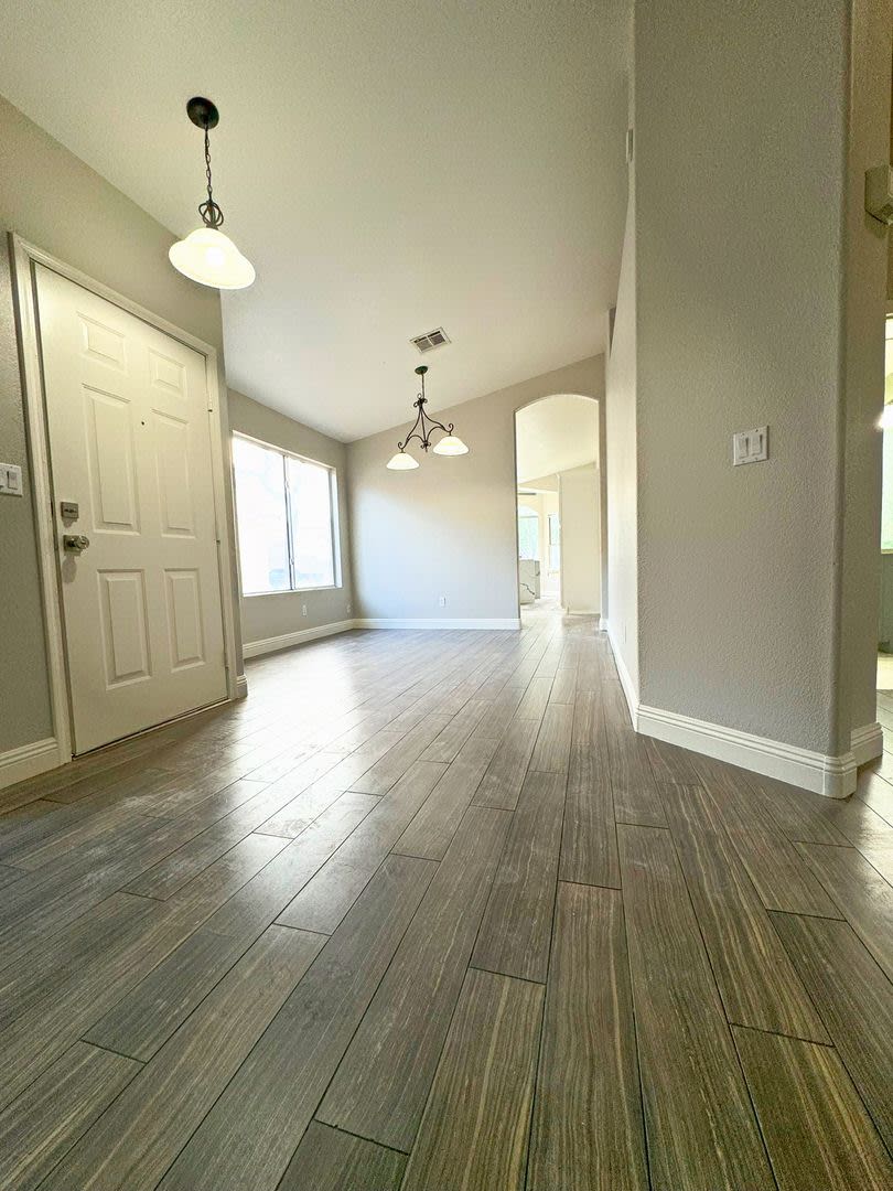 ** Coming Soon on 9/01/2026 ** Fully renovated with a contemporary flair One-Story Home – photo 5