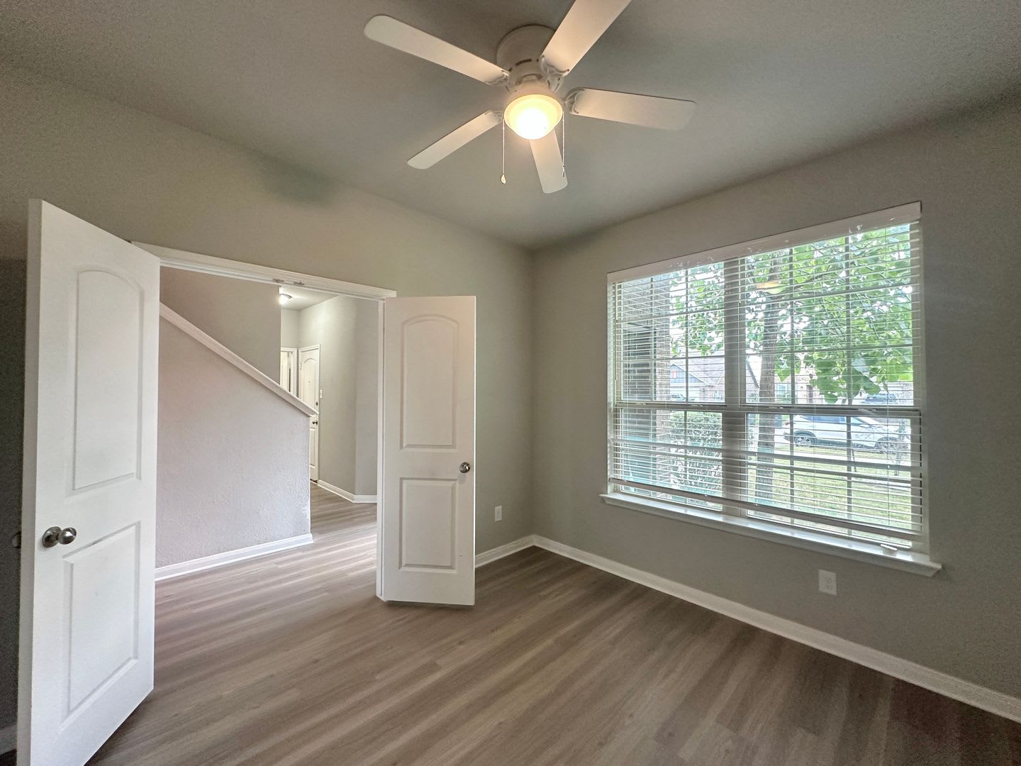 2 Weeks Free Rent! Small Pets Accepted! – photo 3