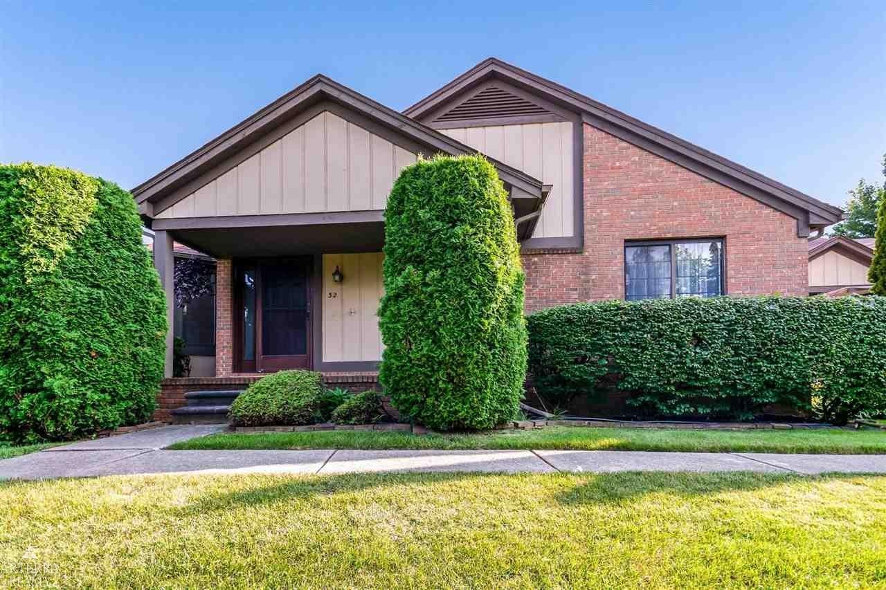 32 Meadow Wood Drive – photo 2