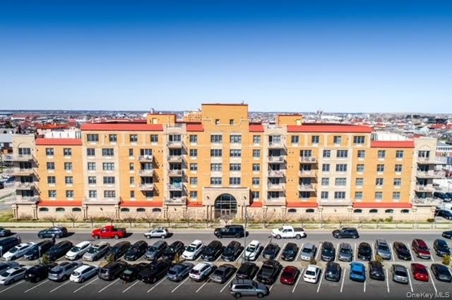 125 E Broadway – photo 1