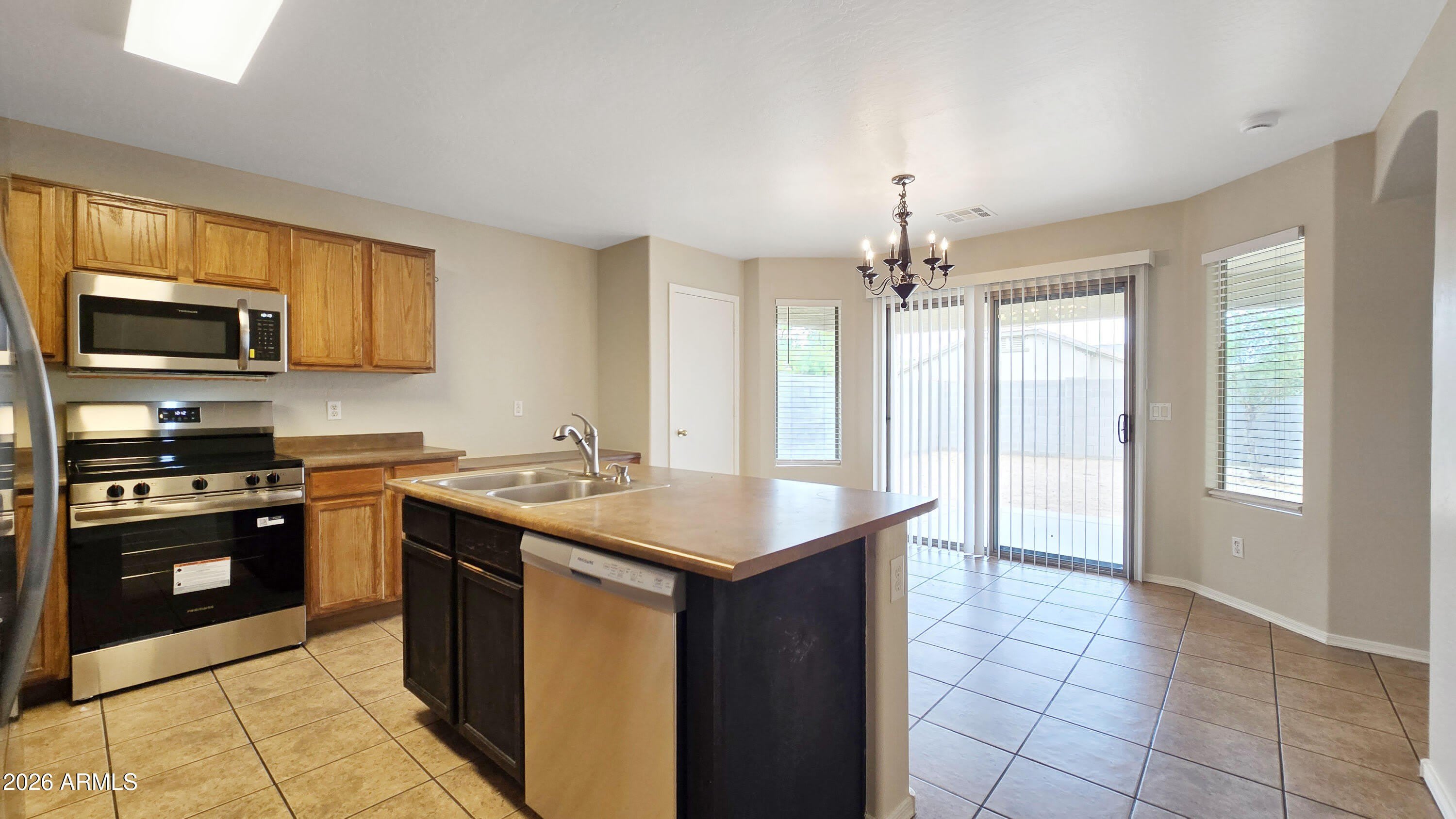 25805 W Dunlap Road – photo 5