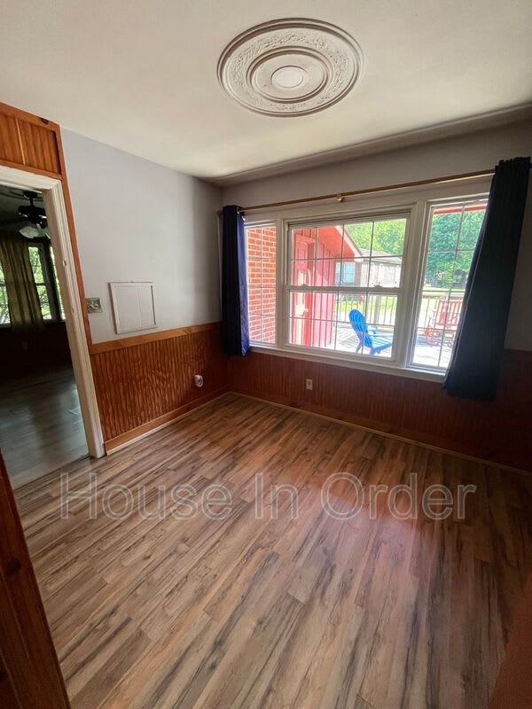 54 Cottage Dr – photo 4