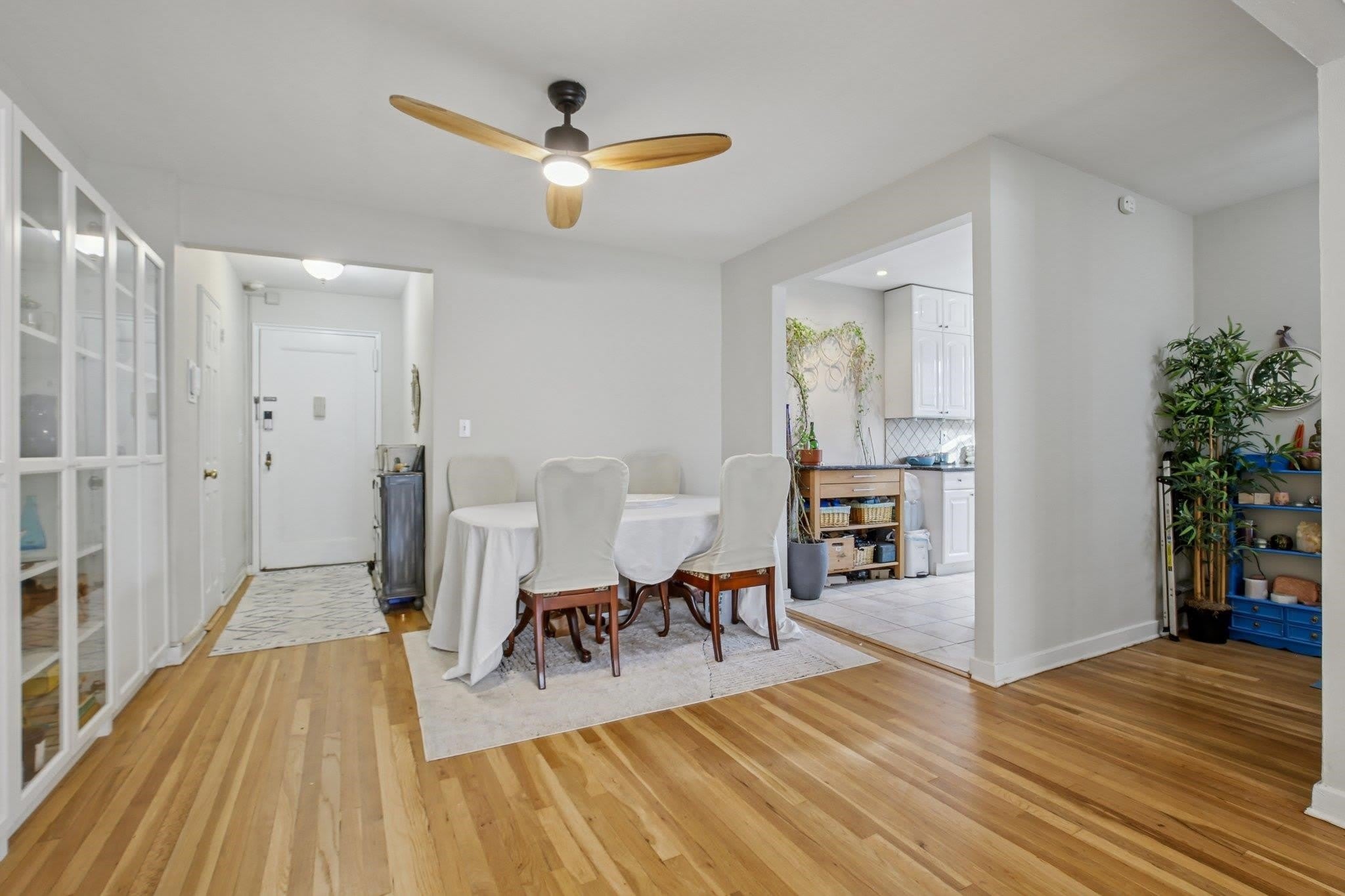 8600 BLVD E – photo 3