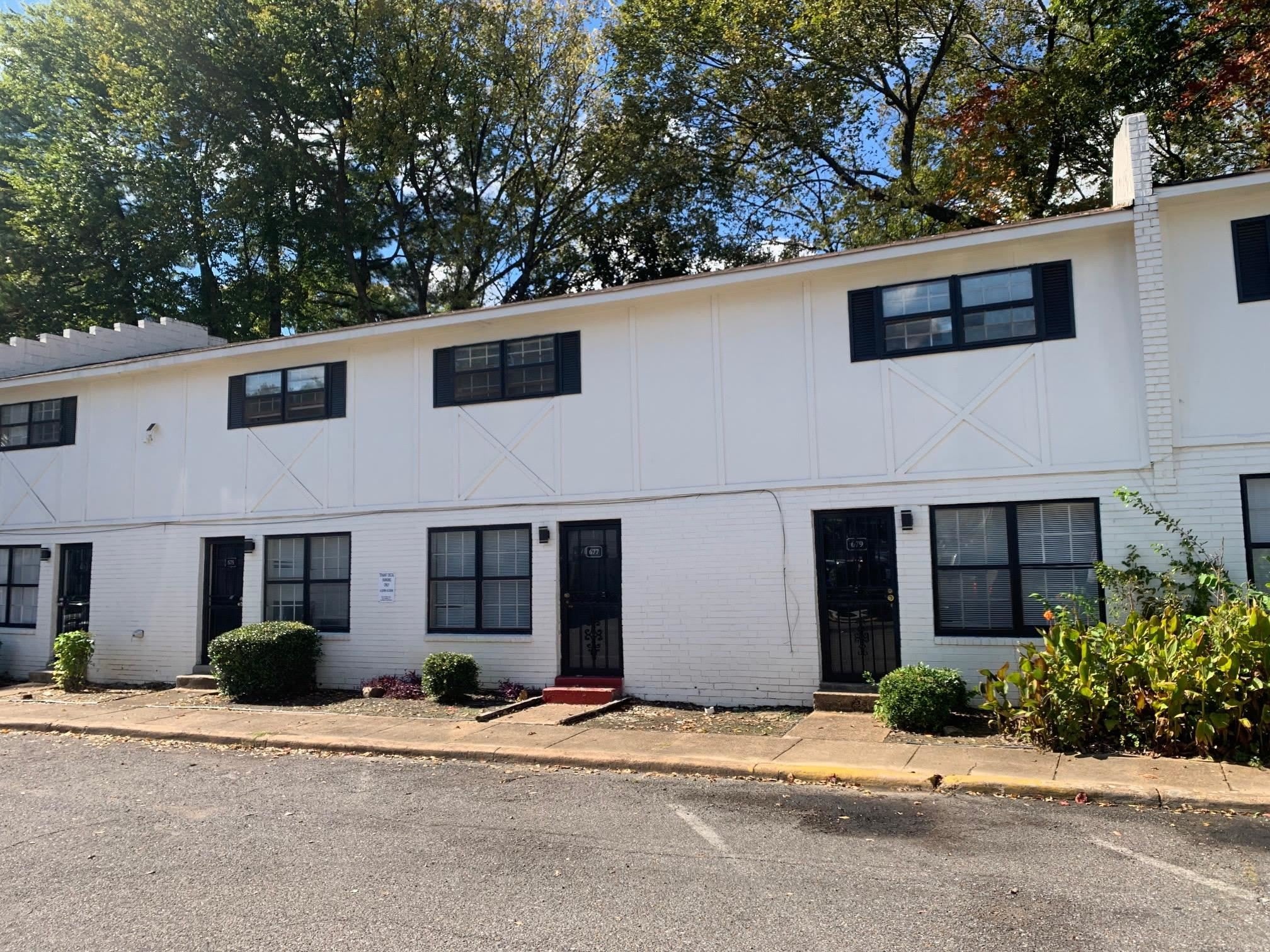 675 MILES Dr – photo 1