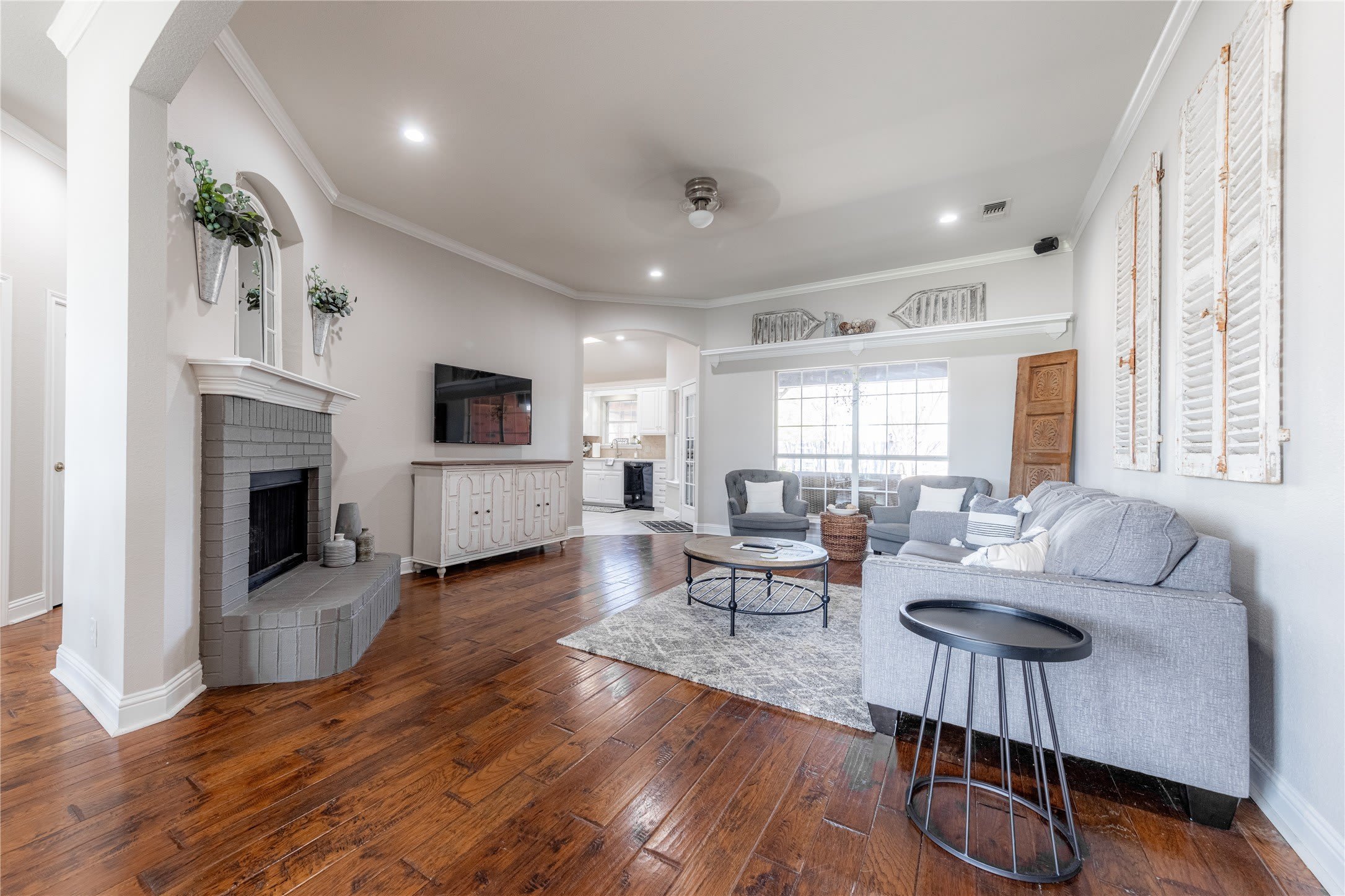 801 Dickerson Circle – photo 2