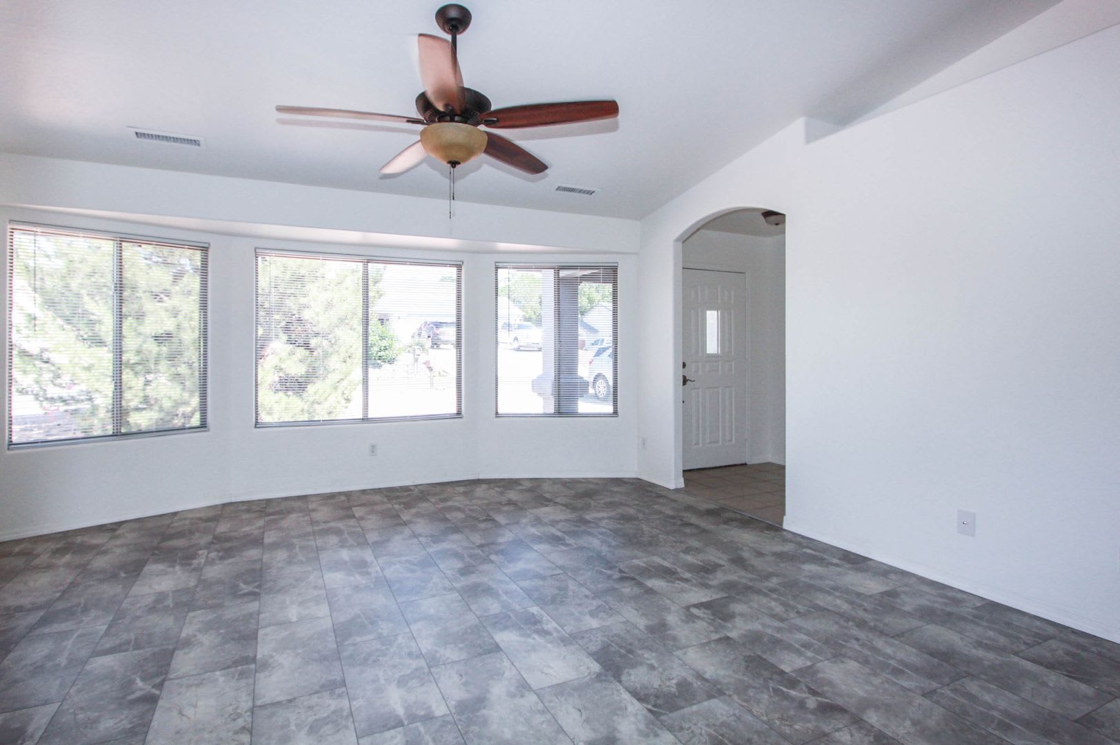 3 Bedroom 2 bathroom in Prescott Valley – photo 2