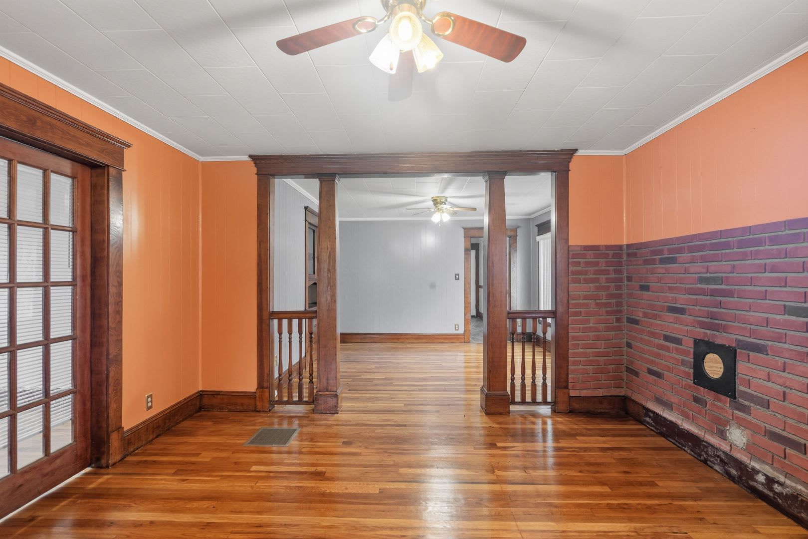 21-23 Colchester St – photo 4