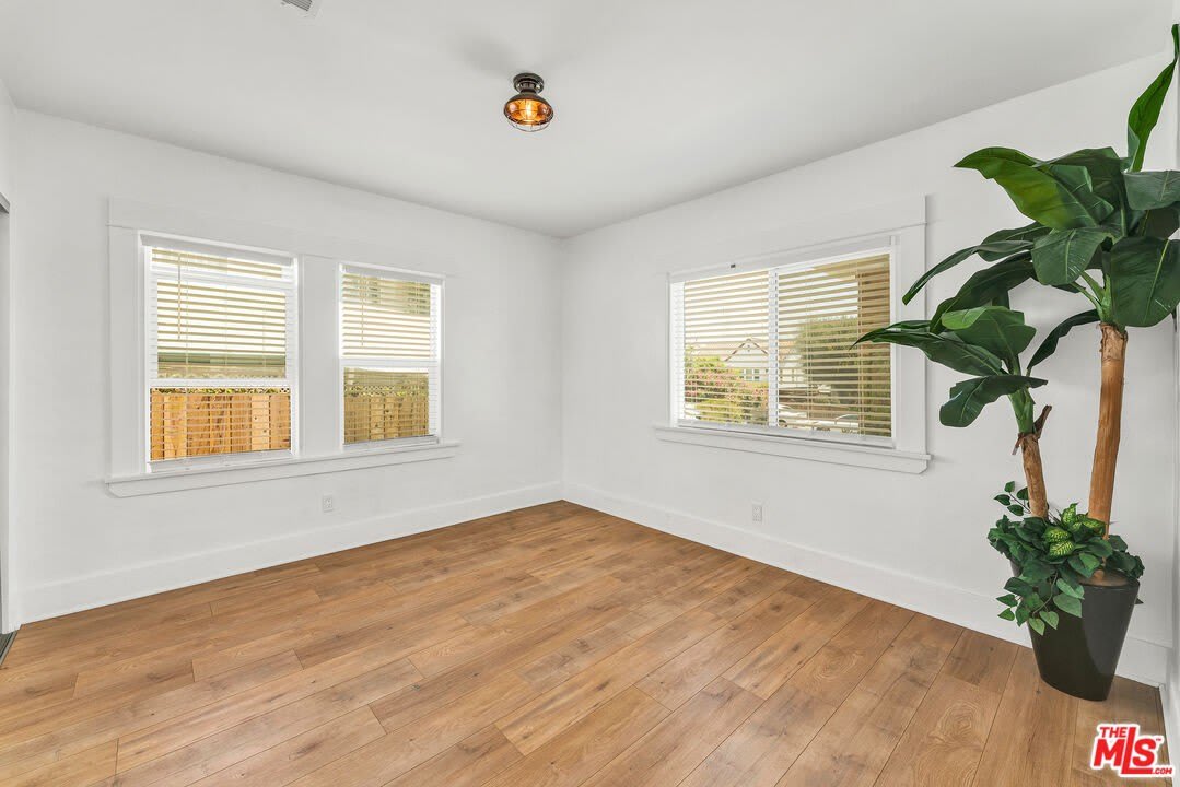 1333 S Hudson Ave – photo 3