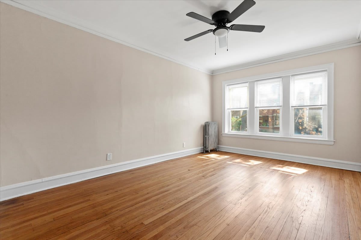 4318 North Spaulding Avenue – photo 2