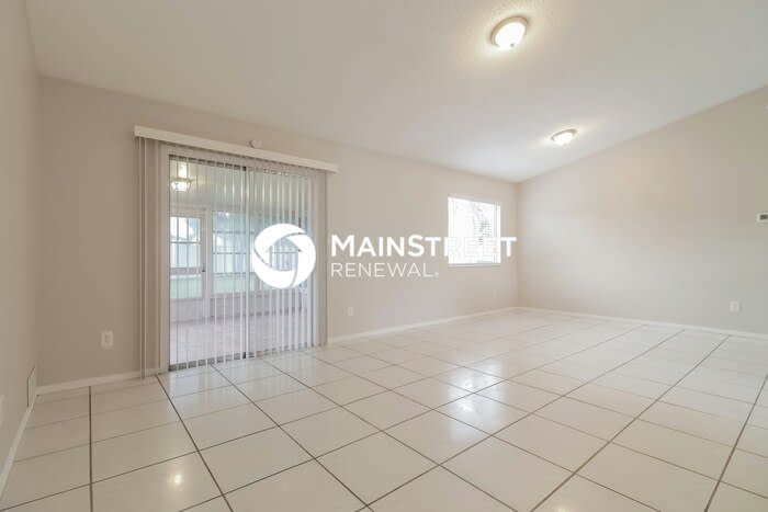 1523 Maplewood Circle – photo 2