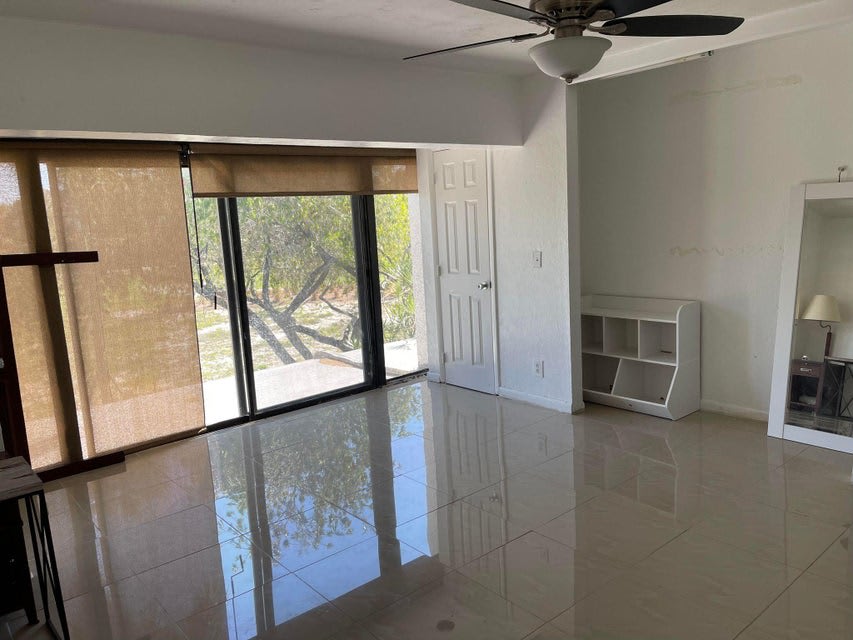 4360 Fountains Drive – photo 3