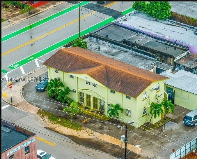 1500 NW 69th Ter – photo 2