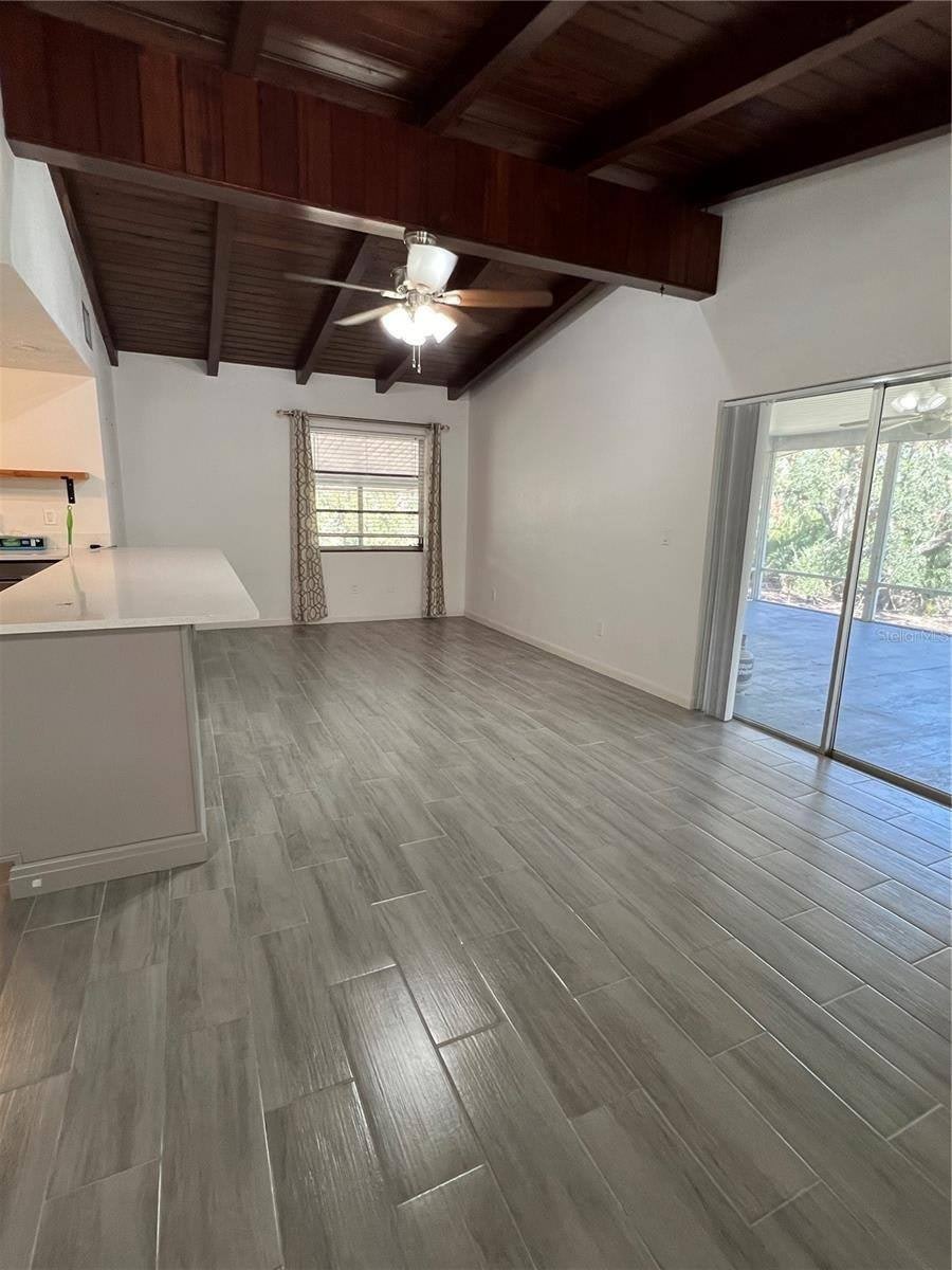 50 Palm Drive – photo 5