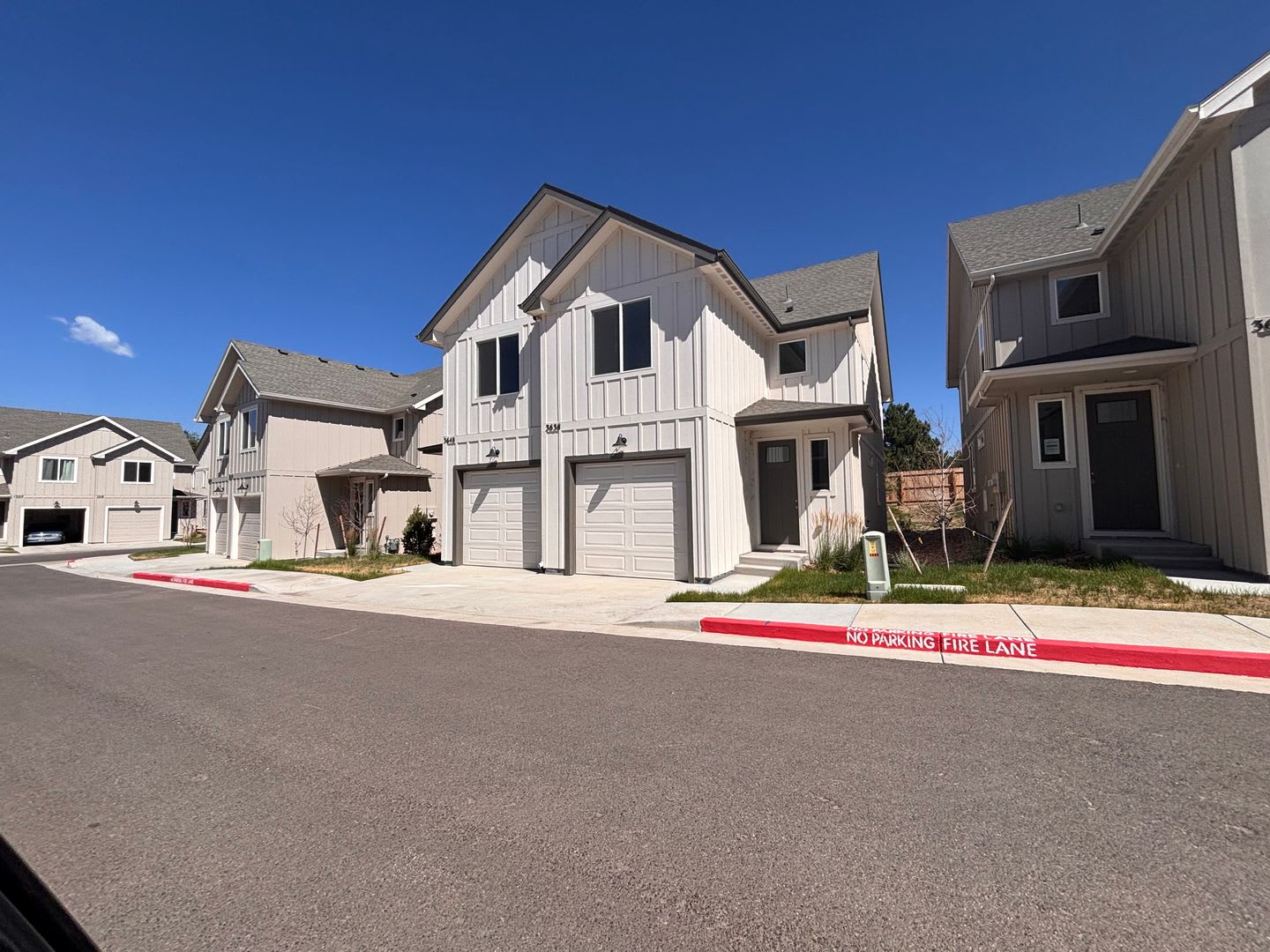 Brand New 3-Bedroom Townhomes Available – photo 1
