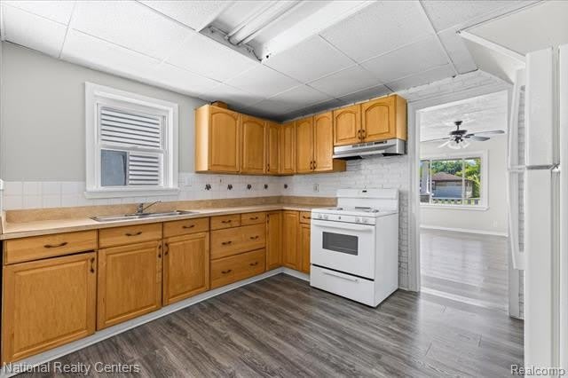 25357 Lawn Street – photo 4