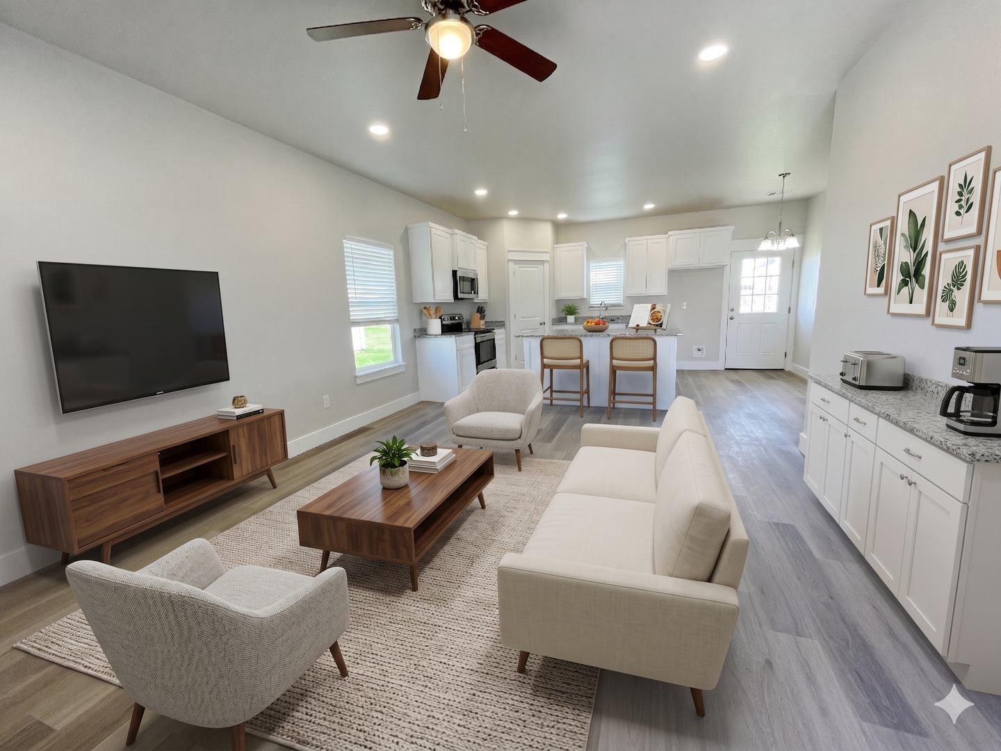 Adorable Home in Quiet Neighborhood – photo 2