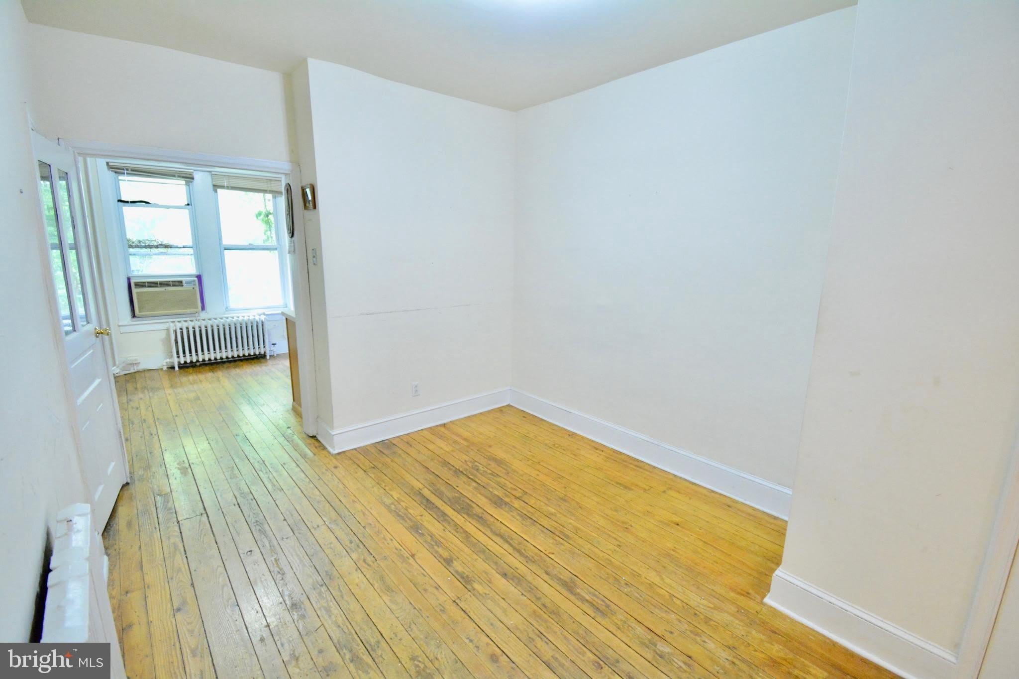 3690 EVELINE Street – photo 5