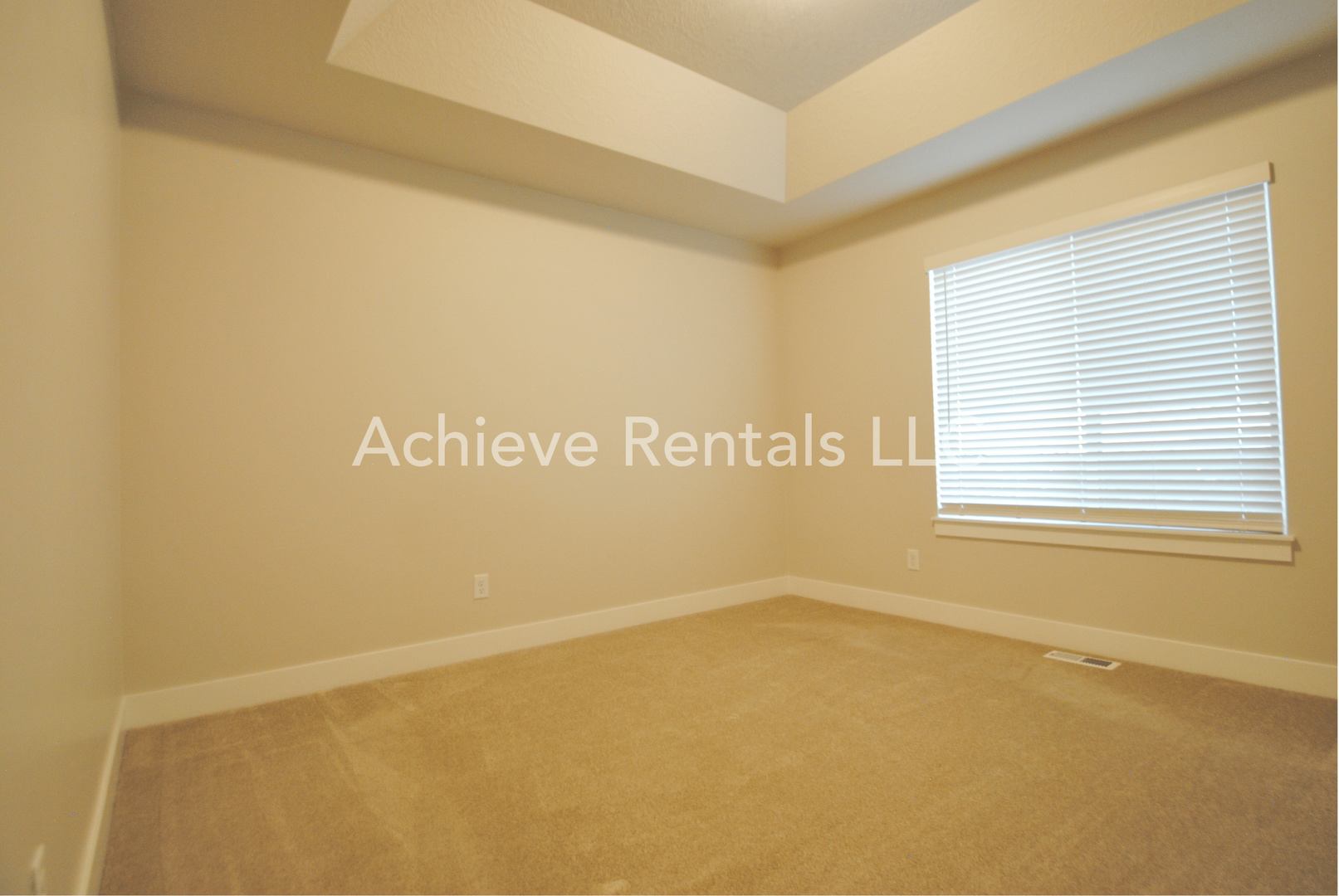 Midland Square Townhome Located Near Parks Schools More – photo 5