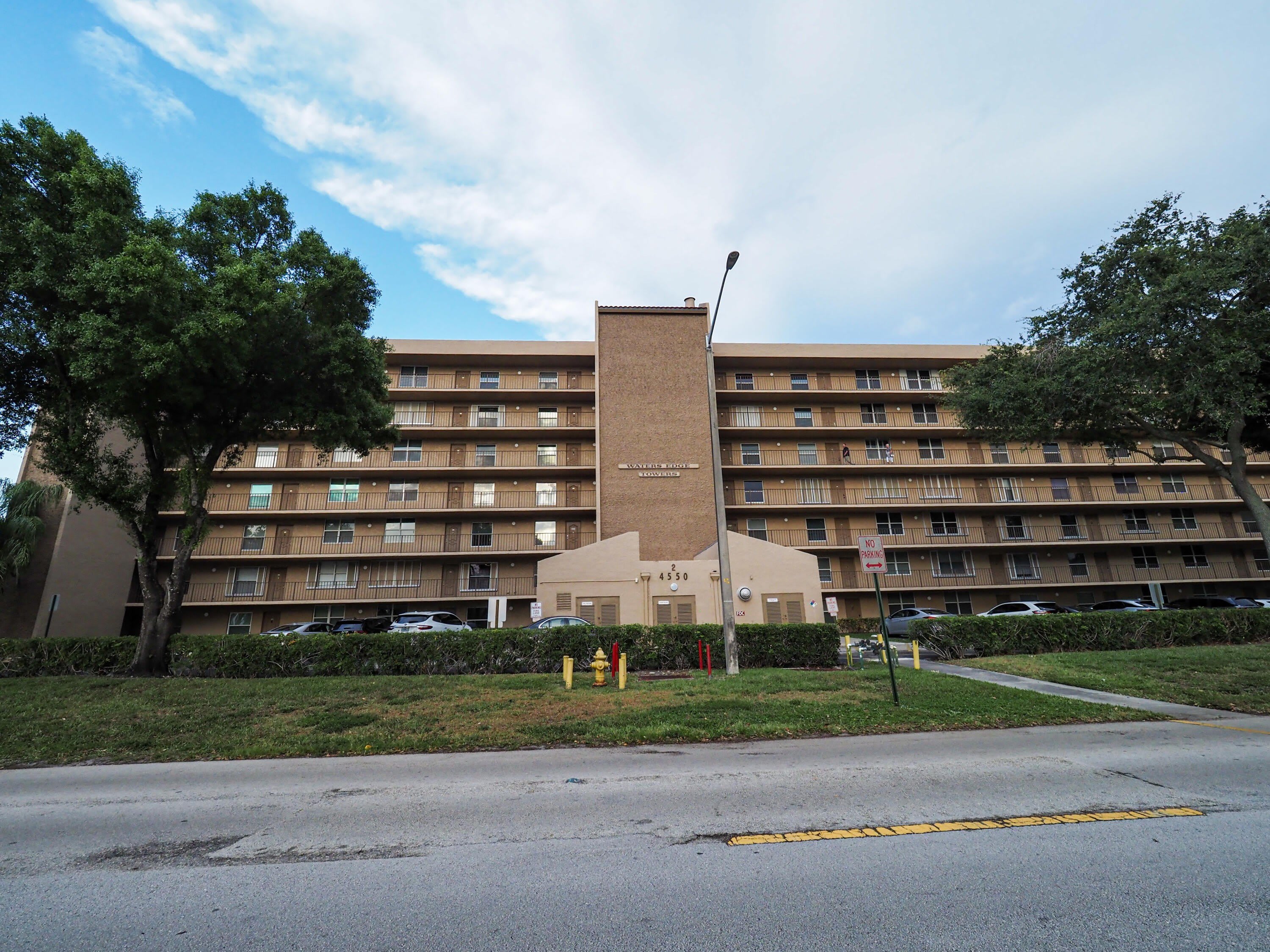 4550 NW 18 Avenue – photo 1