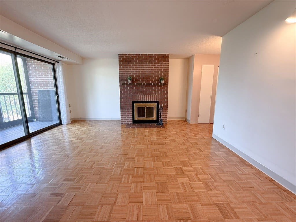 1580 Massachusetts – photo 2
