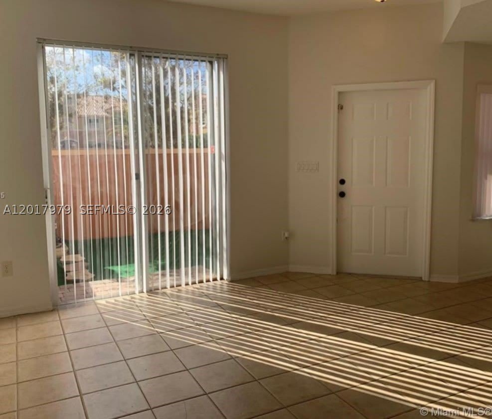 772 SW 106th Ave – photo 3